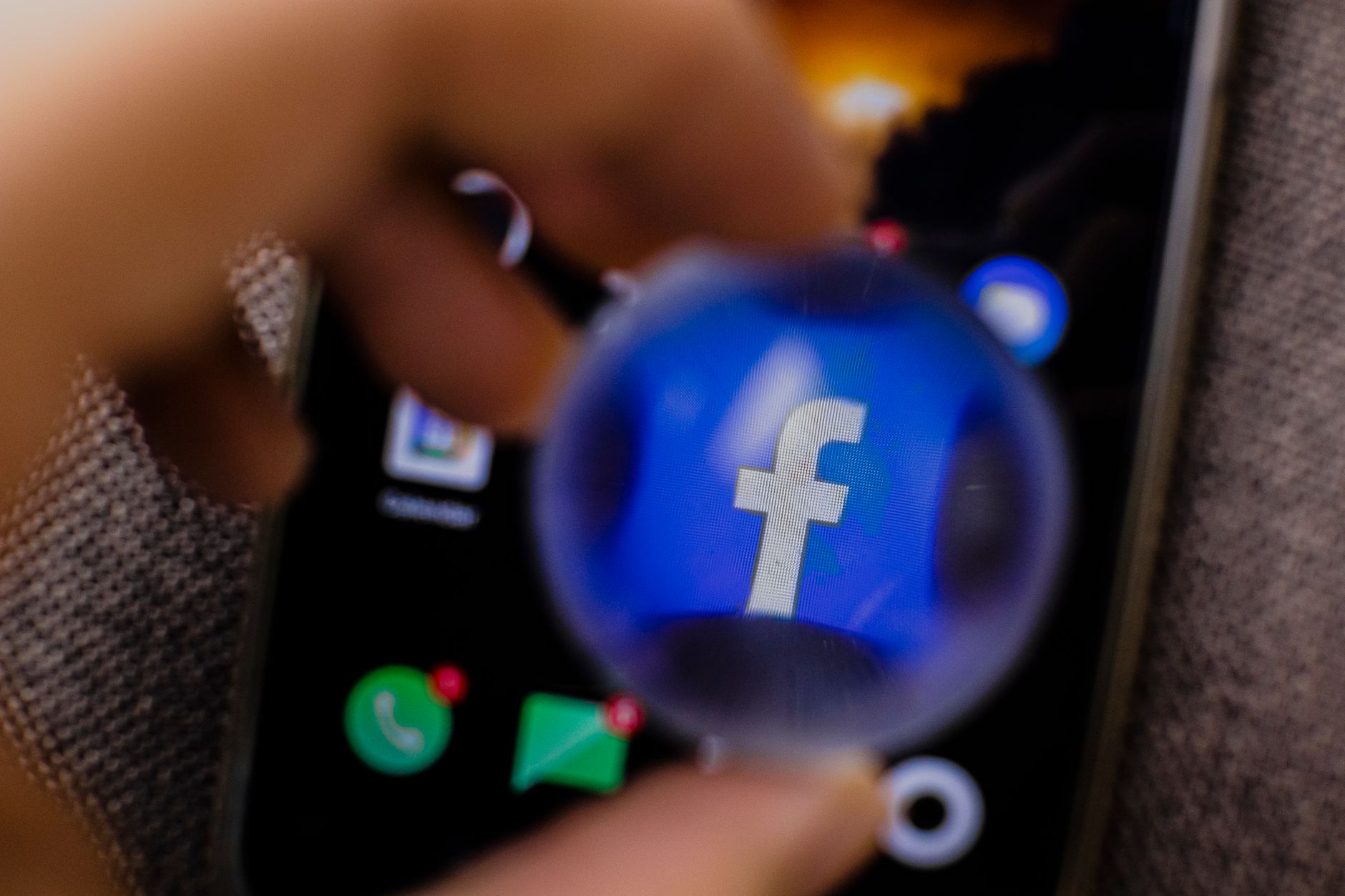 Stratégie Facebook Ads B2B pour PME ajustée selon les retours utilisateurs