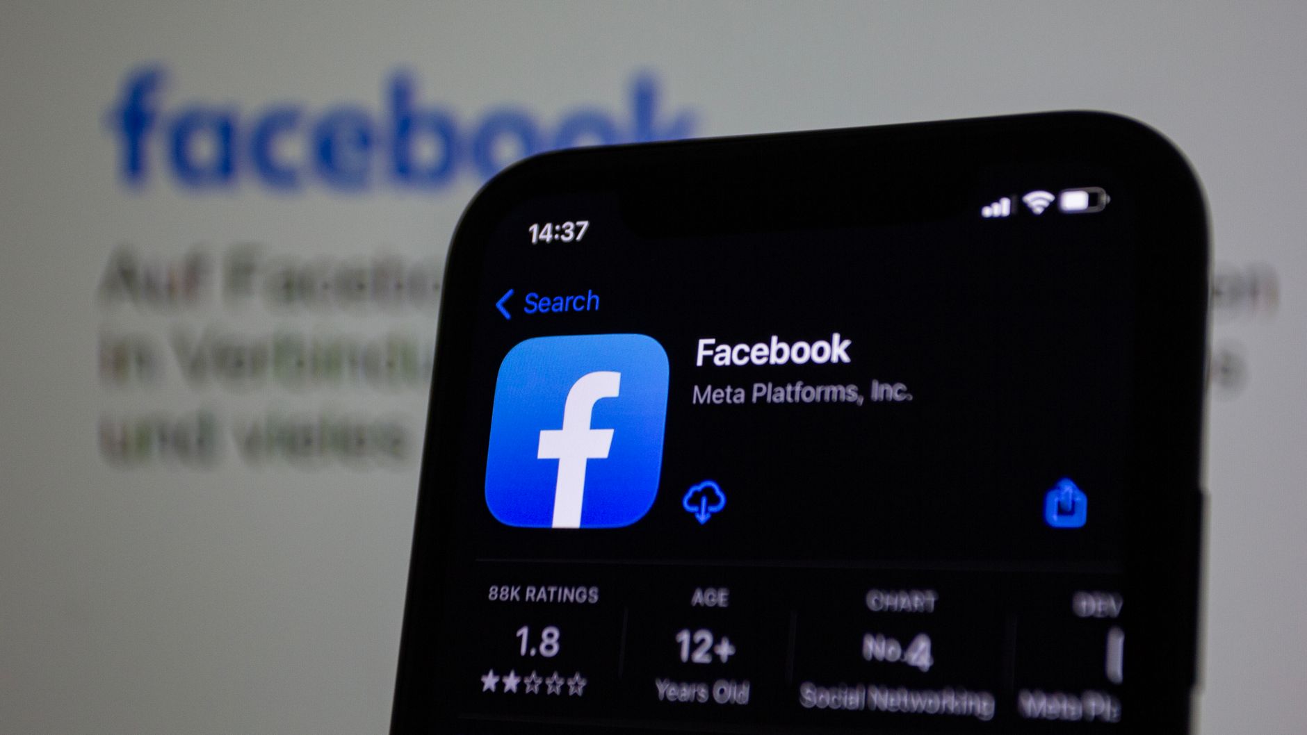 Visuel montrant un écran d'ordinateur avec l'interface de création de campagnes Facebook Ads pour les PME