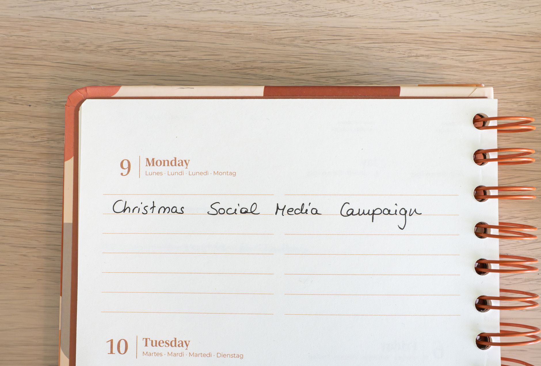 Exemple de calendrier éditorial pour organiser les réseaux sociaux d'une TPE