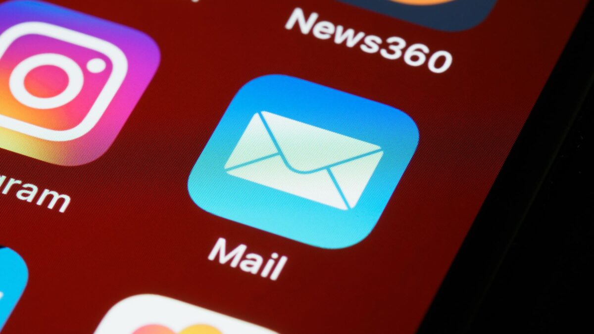 Visuel d'une séquence d'emailing de bienvenue illustrant l'importance d'un onboarding efficace en marketing automation