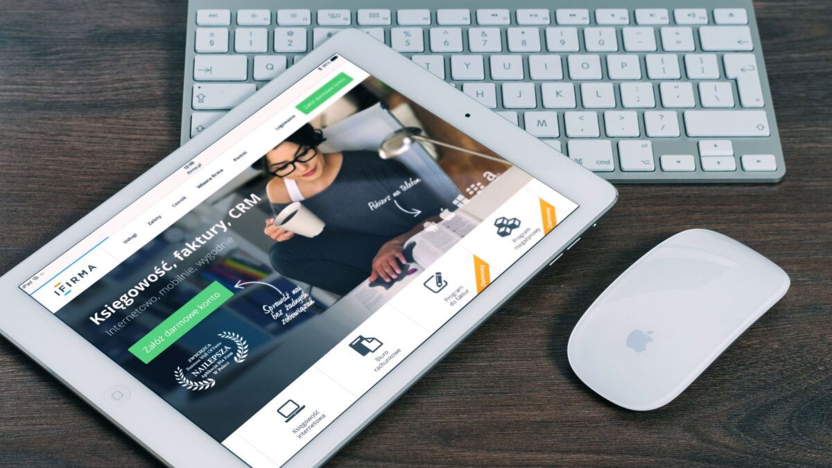 Interface d'un outil CRM pour optimiser la gestion des prospects dans une petite entreprise