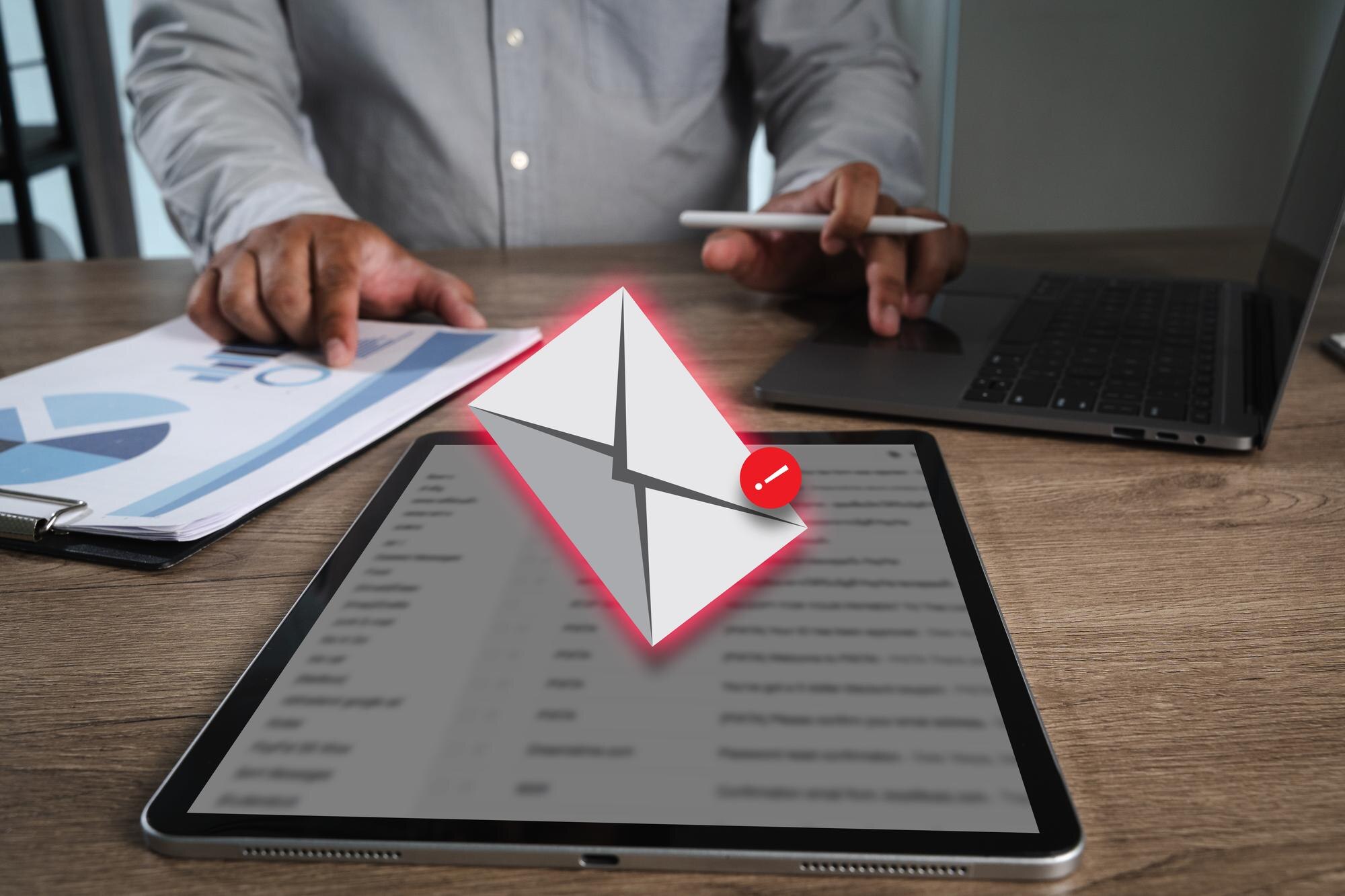 Graphique illustrant l'amélioration du taux d'ouverture des emails grâce à des stratégies efficaces de marketing par email