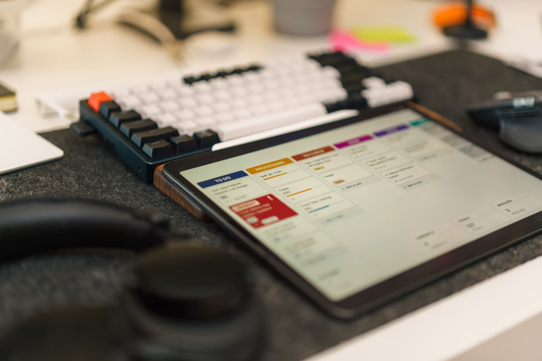 Illustration de l'intégration de l'automatisation avec des outils de gestion pour optimiser la prise de rendez-vous en TPE