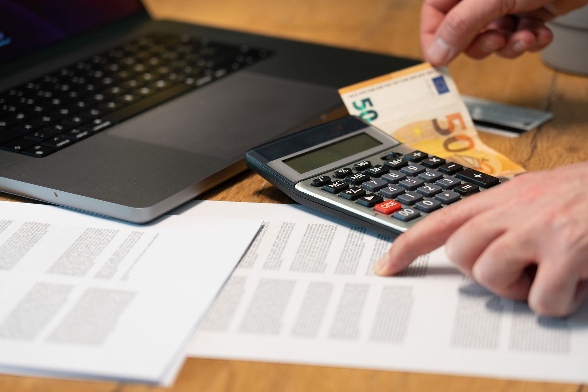 Graphique illustrant des outils et méthodes de tarification pour PME afin d'éviter la sous-évaluation des prix